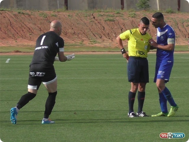 ורואה את האדום (שקד מורג)